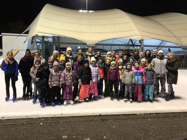 2018 12 08 Eissporthalle 2